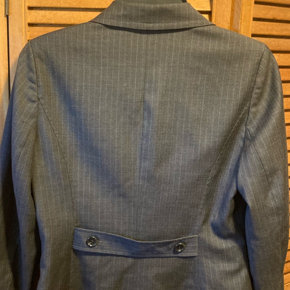Ann Taylor Grey & Blue Pinstriped Blazer - Picture 12 of 16